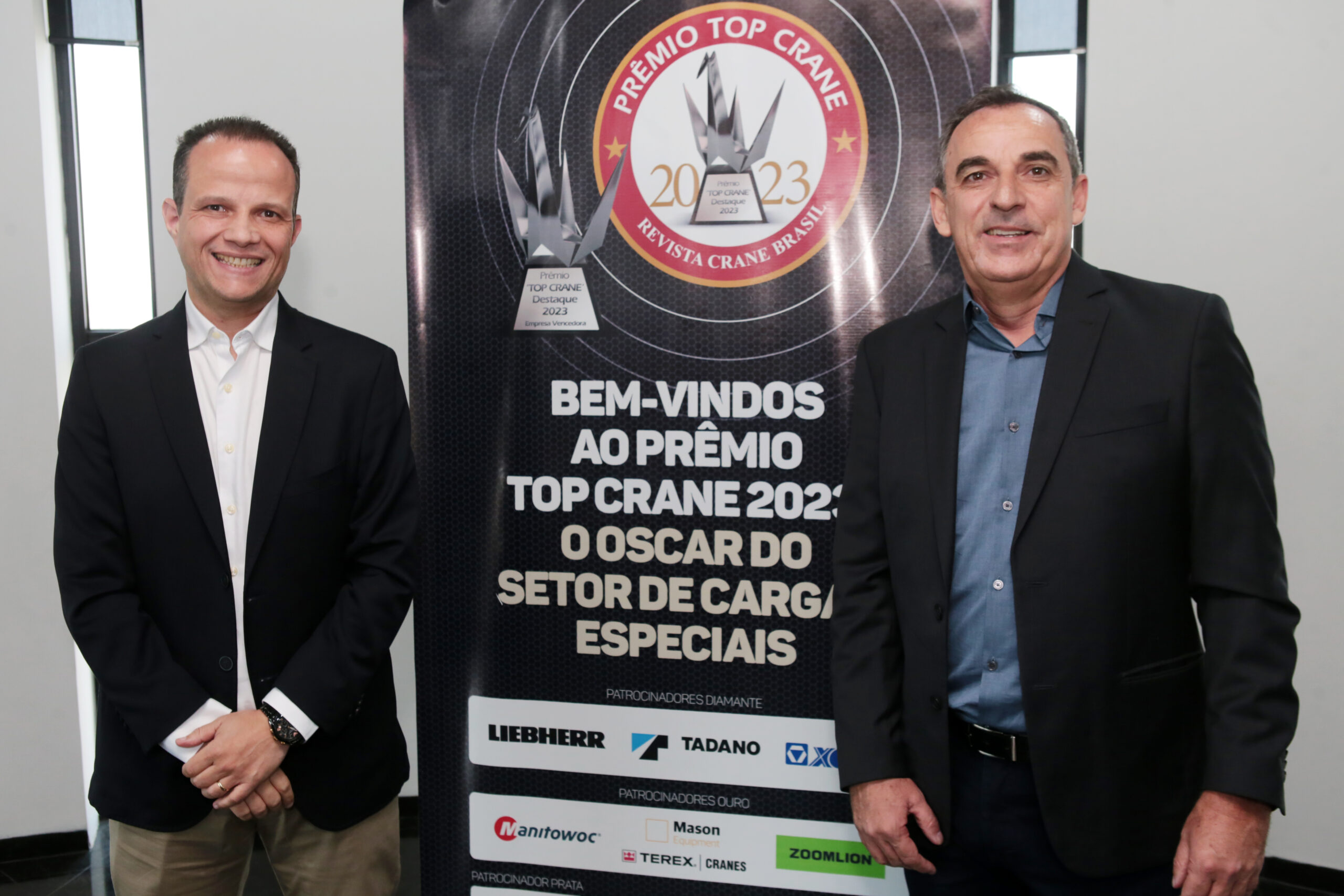 A Transpes ganha o prêmio Top Crane 2023 na categoria Transporte
